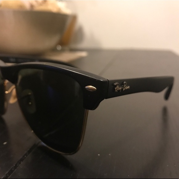 Ray-Ban Clubmaster (Oversized) - Black and Gold - Picture 3 of 6